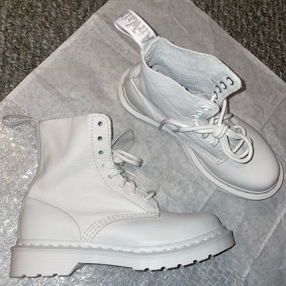 Dr. Martens 1460 8-Eye Women's Boot - White